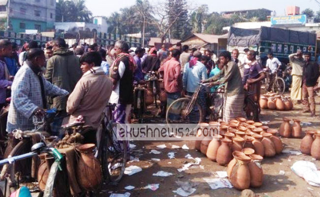 ঝিনাইদহে দেশের বৃহৎ খেজুরের গুড় ও পাটালীর হাট