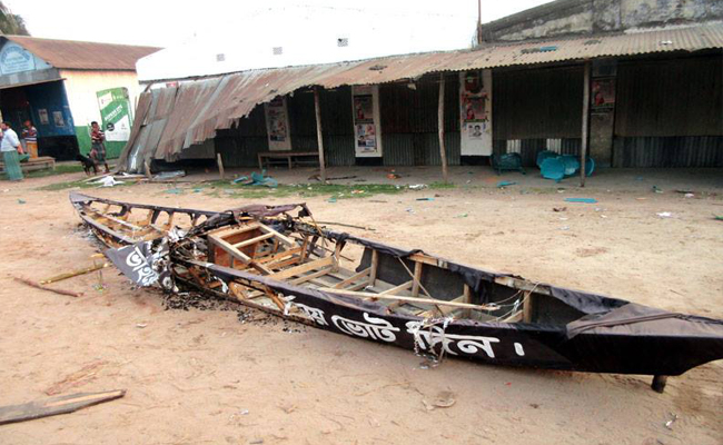 শৈলকুপায় চলছে উপজেলা নির্বাচন পরবর্তী সহিংসতা