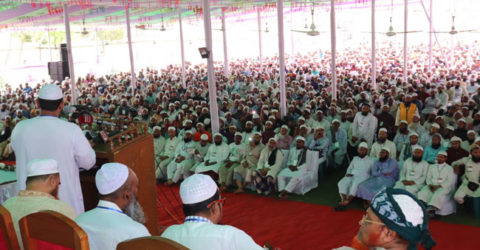 রাজনৈতিক দুর্বৃত্তায়ণ ও রাষ্ট্রীয় লুটপাটের কারণে শ্রমিকদের ভাগ্যের পরিবর্তন হয় না: পীর চরমোনাই