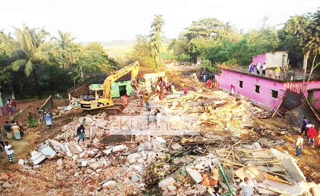 বঙ্গবন্ধু টানেল: চোখের জলে বাপ-দাদার ভিটে ছাড়ছে ওরা!