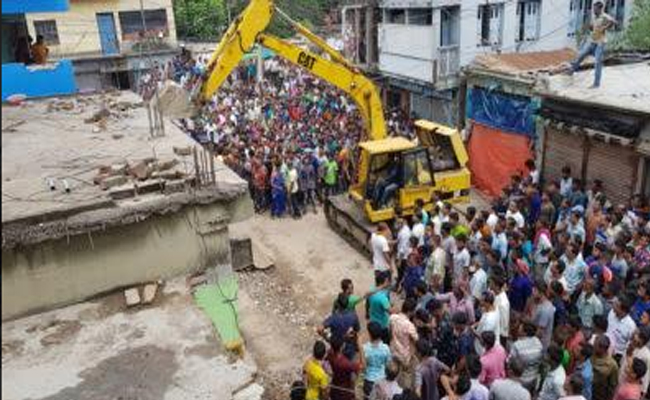 ঝিনাইদহের কালীগঞ্জ অবৈধ স্থাপনা উচ্ছেদ অভিযান