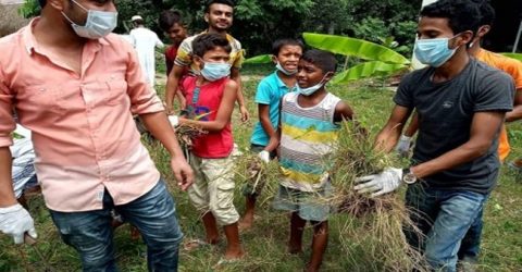 ছাত্রলীগ নেতা আসাদের নির্দেশনায় পরিস্কার-পরিচ্ছন্নতা কর্মসূচি পালন