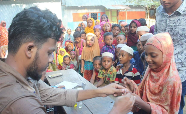 কুবিতে মুকুল ও বিডিএসসির উদ্যোগে ডেঙ্গু সচেতনতা ক্যাম্পেইন